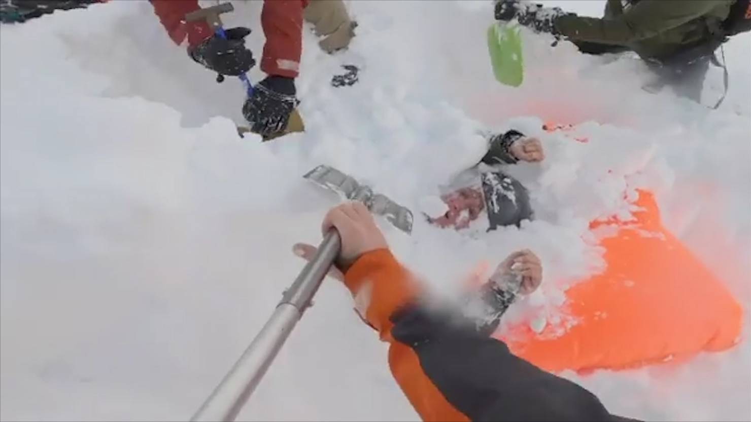 Weltkriegsbombe Entschärfen: Dramatische Szenen Aus Dem Abgesperrten Evakuierungsgebiet. - 87ik18y