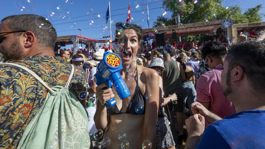 Street Parade 2024 lockt fast 1 Million Raver ans Zürcher Seebecken