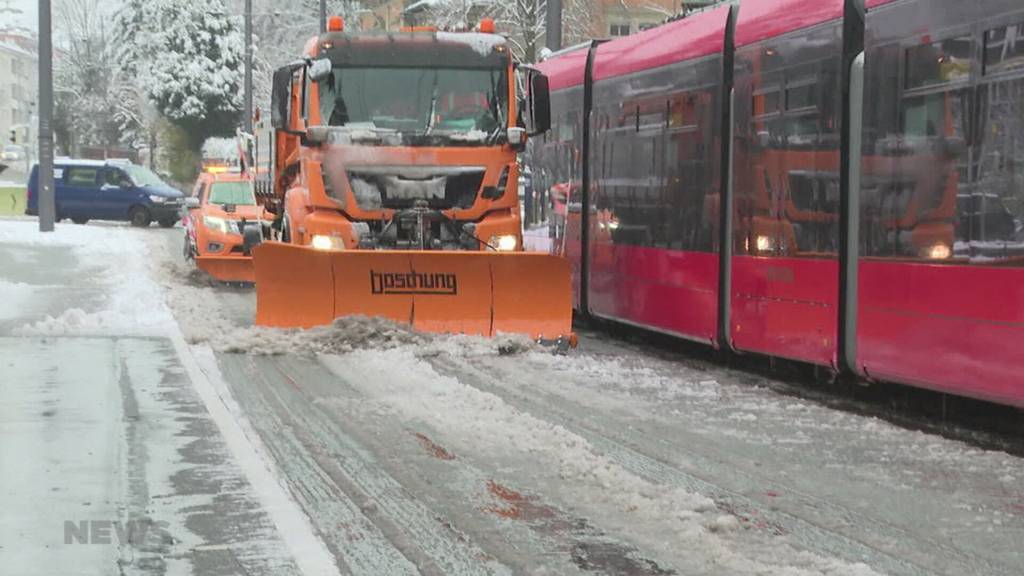 Wintereinbruch sorgt für Chaos auf Berner Strassen