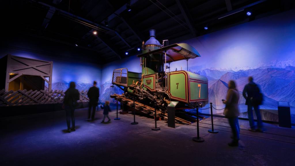 Die Lok 7, die zu den ersten Lokomotiven gehört, die auf der Rigi unterwegs waren, ist in einem neuen Ausstellungsraum zu sehen.