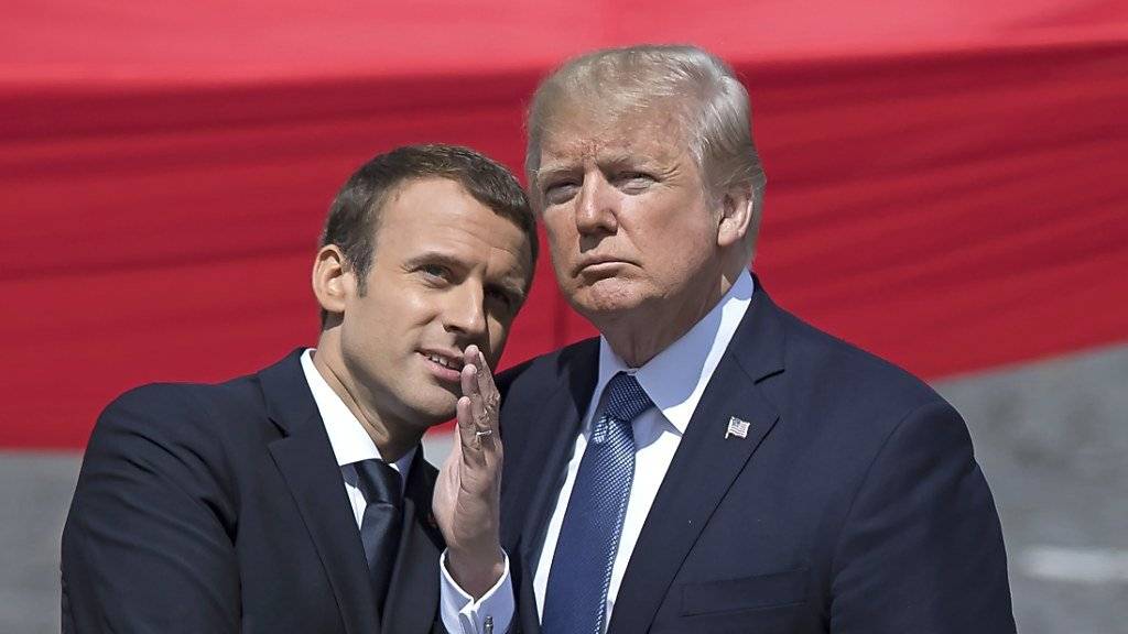 US-Präsident Donald Trump und Frankreichs Präsident Emmanuel Macron stimmen sich während eines Telefonats in der Nahostpolitik ab. (Archivbild)