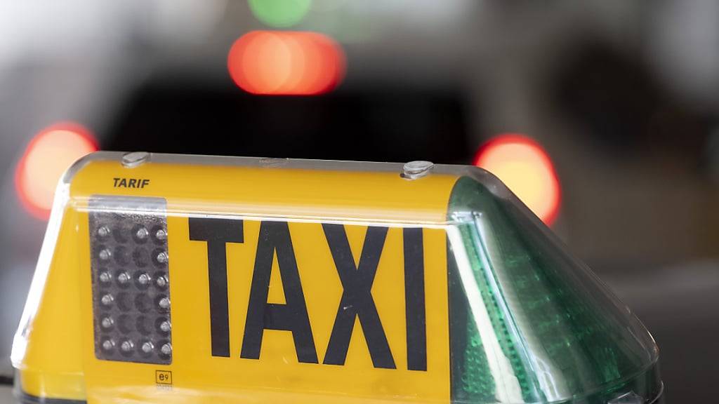 Uber-Fahrzeuge sollen wie Taxi gekennzeichnet sein. (Symbolbild)