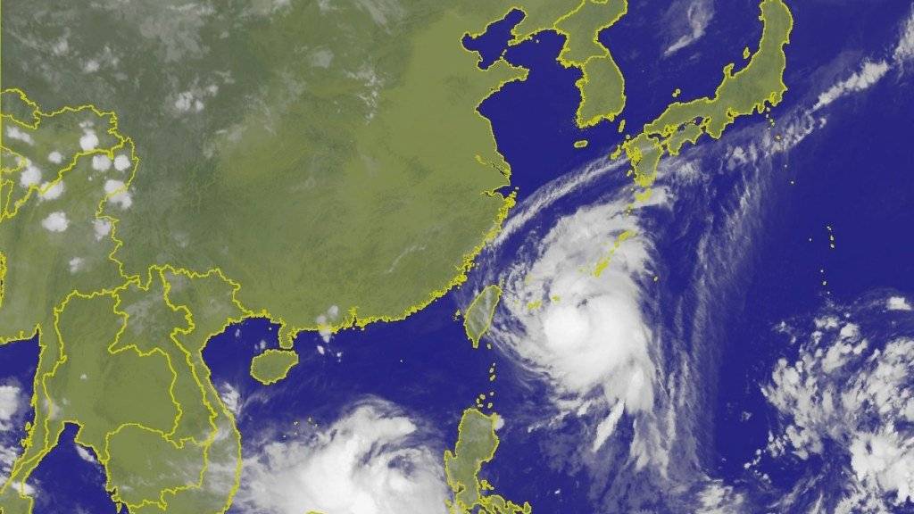 Rund 90 Flüge und 224 Schiffsüberfahrten gestrichen: Taifun «Talim» nimmt Kurs auf Südjapan.