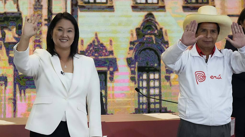 Die konservative Keiko Fujimori und der linke Pedro Castillo kämpfen in Peru um die Präsidentschaft.