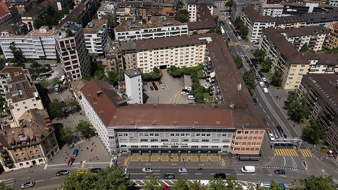 Zürcher Gemeinderat will Dächer zur Hitzeminderung nicht weisseln