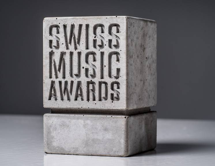 Nominierte Künstler und Künstlerinnen hoffen auf eine Trophäe – einen Betonklotz.