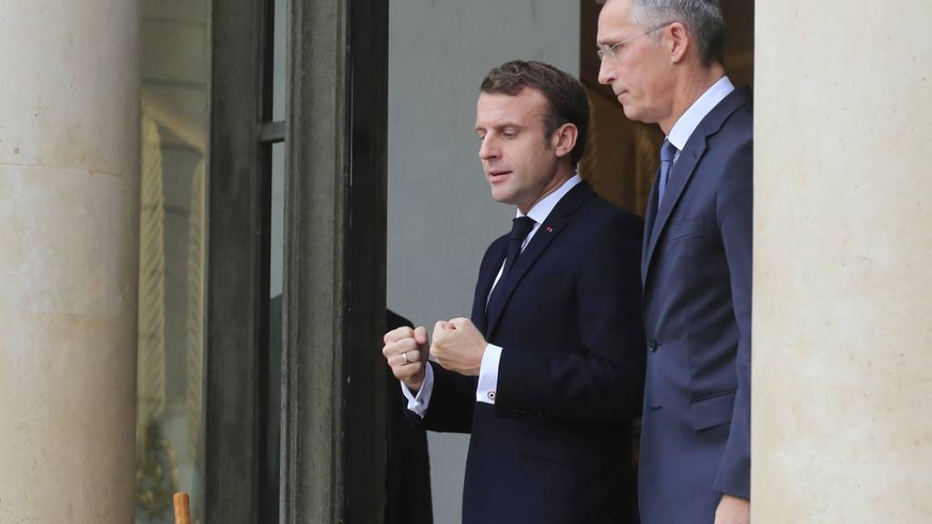 Der französische Präsident Emmanuel Macron empfängt Nato-Generalsekretär Jens Stoltenberg im Elysée in Paris.