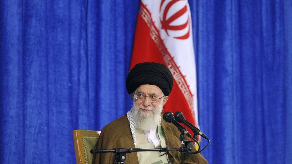 Nach dem Knall nahm auch Ajatollah Chamenei Stellung zum Ausstieg der USA aus dem Atomdeal - und äusserte dabei sein Misstrauen auch gegenüber den europäischen Ländern.