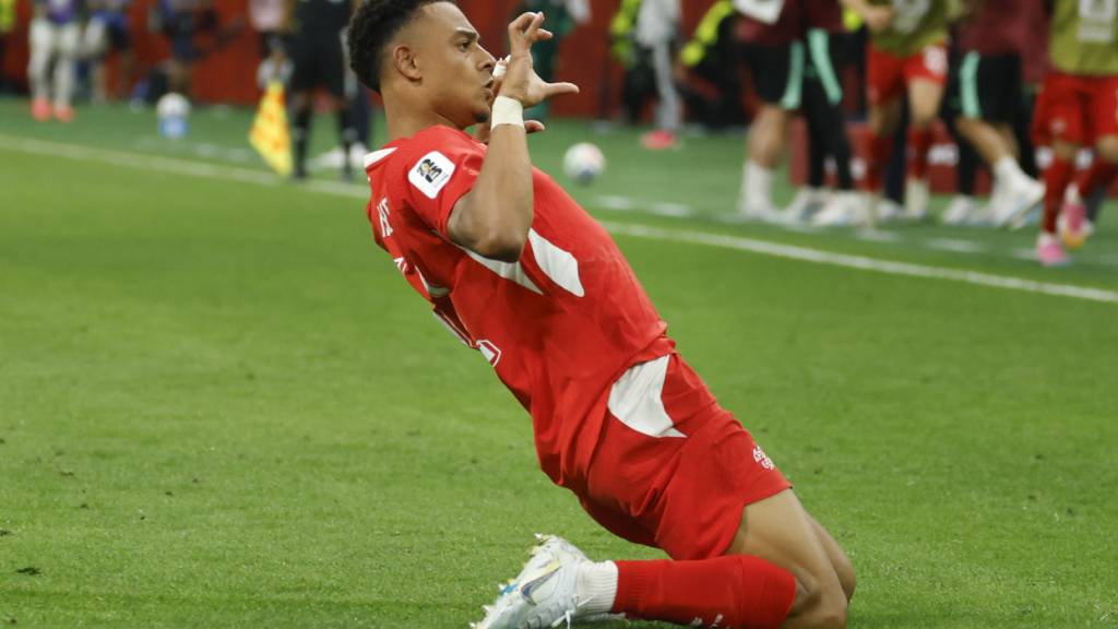 Jubelnd in den WM-Achtelfinal: Dan Ndoye nach dem Treffer zum 2:0