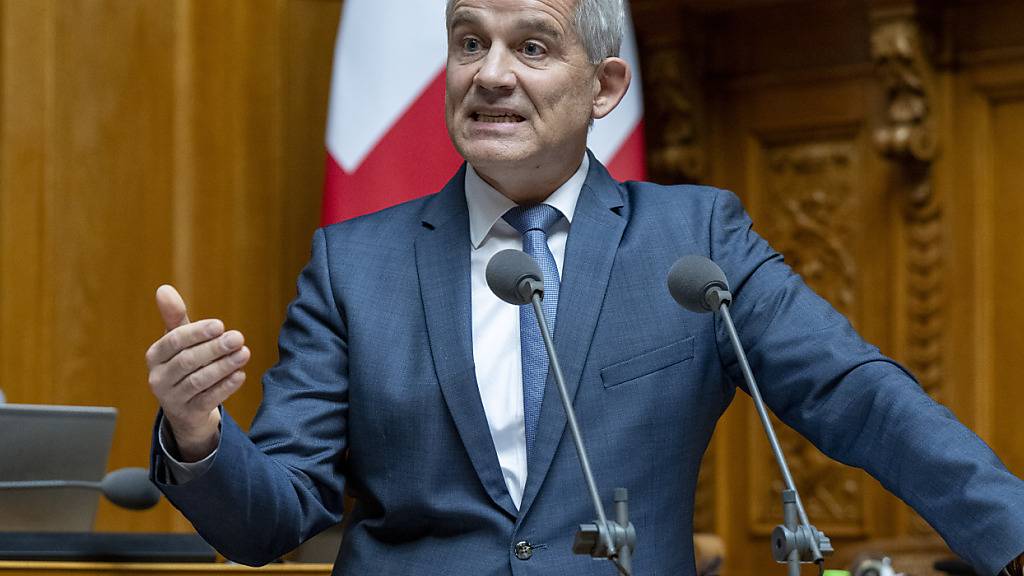 Bundesrat Beat Jans will eine Migrationspolitik, die die gesamte Fluchtkette einbezieht, wie er der «Schweiz am Wochenende» sagte. (Archivbild)