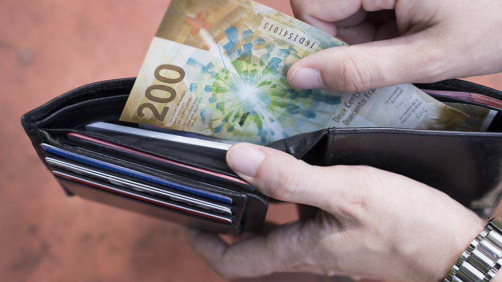 Die Verzinsung des Altersguthabens steigt im kommenden Jahr um 0,25 Prozentpunkte an. (Archivbild)