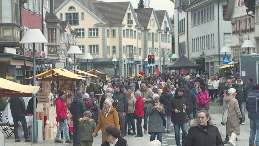 Gossauer «Gschenkli-Sunntig» will Online-Christkind an den Kragen