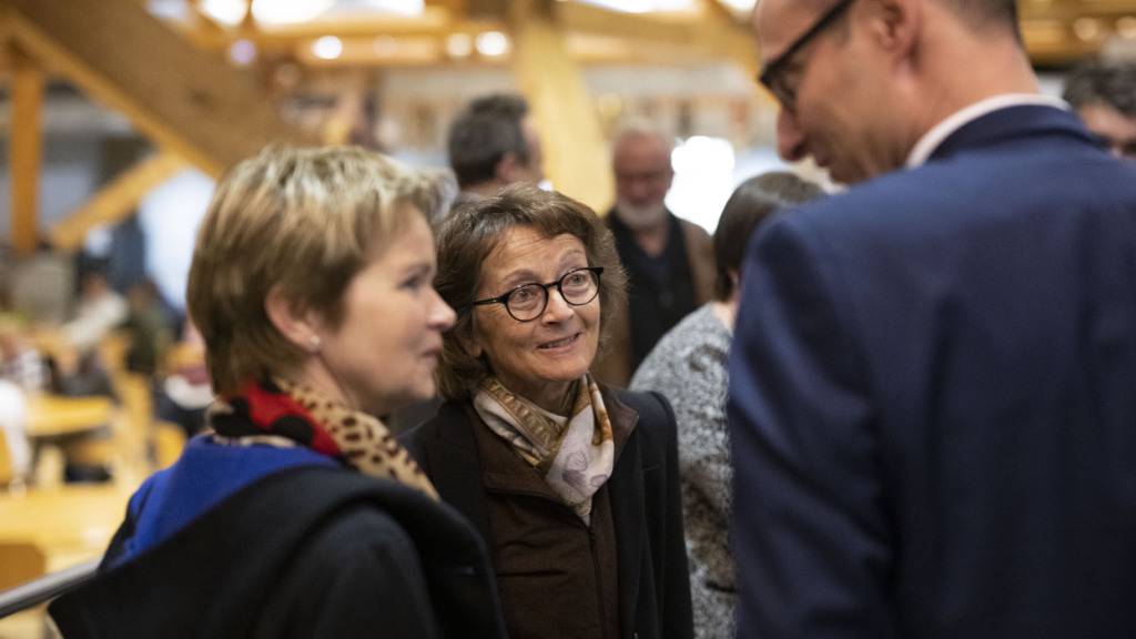 Eveline Widmer-Schlumpf (in der Bildmitte) war die erste Frau, die den Sprung in die Regierung schaffte.
