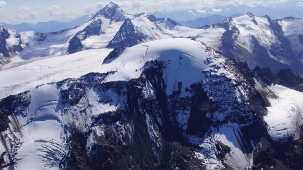 Luftaufnahme der Weissseespitze (im Vordergrund): Vor 6000 Jahren war der Gipfel einer neuen Studie zufolge eisfrei.
