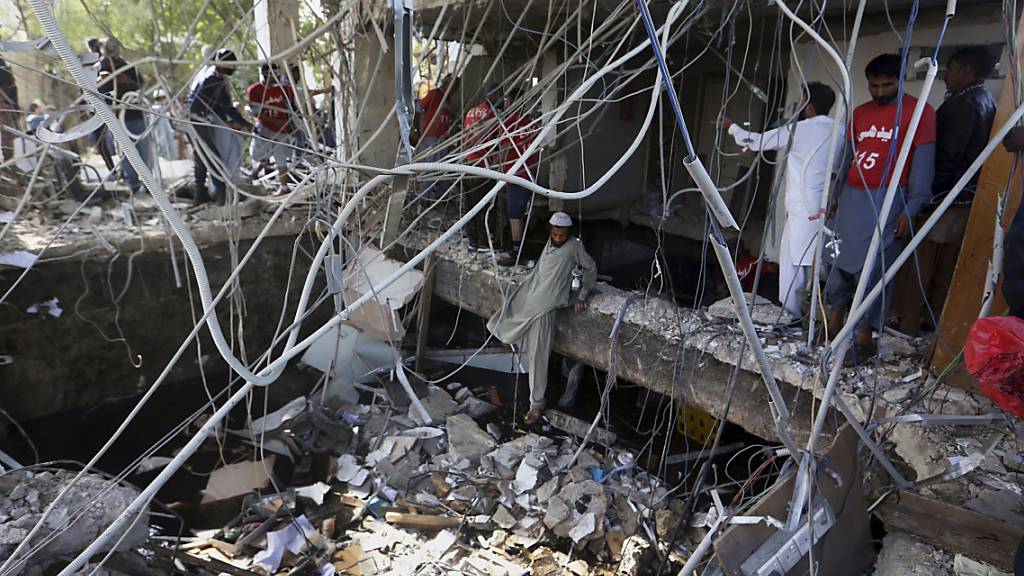 Mindestens zehn Tote bei Explosion in Pakistan - Möglicher Anschlag