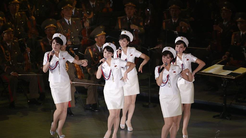 Kein Auftritt in Peking: Die nordkoreanische Frauen-Pop-Band Moranbong verliess die chinesische Hauptstadt noch vor ihrem Auftritt vor geladenen Gästen. Der Grund für die Absage des Auftritts ist nicht bekannt.