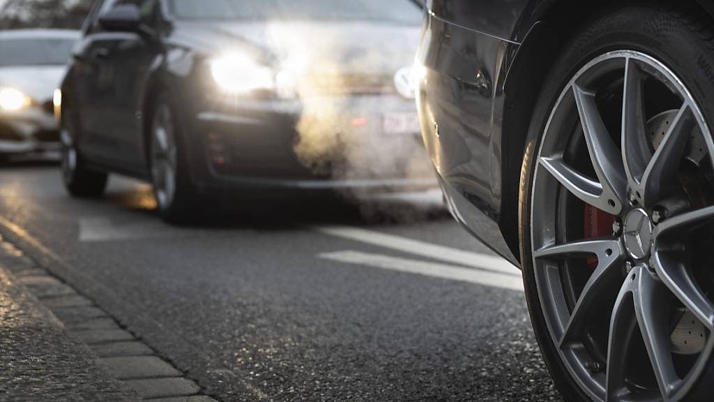 Der neue Vorstoss sieht keine Erhöhung des Ertrags aus der Motorfahrzeugsteuer vor.