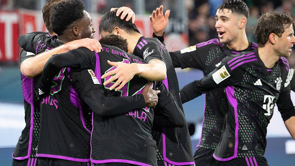 Bayern München holte am Ende das Wichtigste: drei Punkte im Meisterrennen