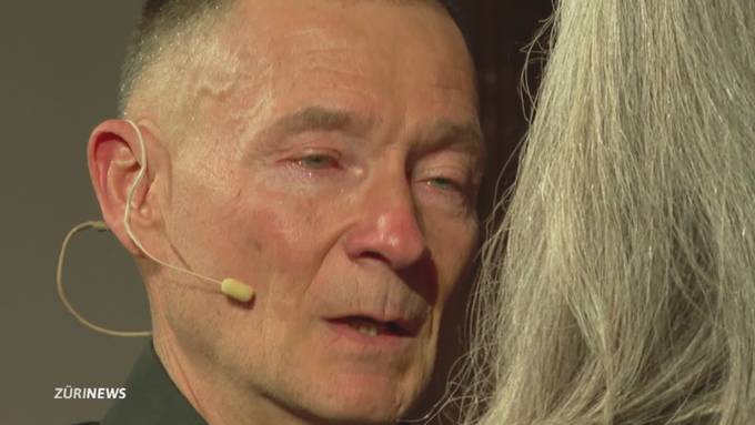 Küsnachter Kult-Pfarrer geht in Pension: Emotionaler Abschied für Andrea Bianca