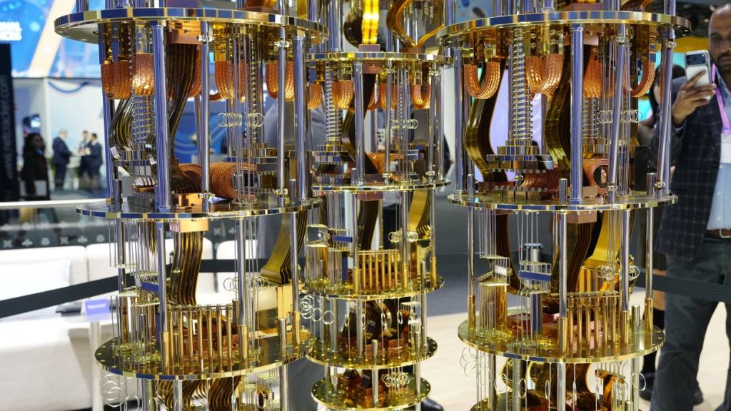 Der Quantencomputer «IBM Quantum System Two» wird diese Woche an einem Kongress in Spanien vorgestellt.