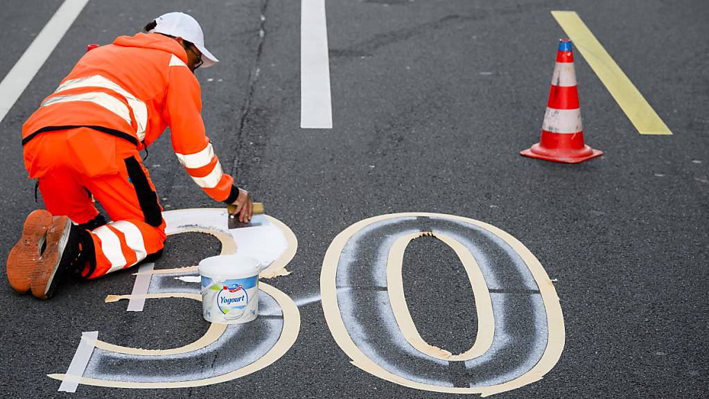 Die SVP Luzern reichte eine Initiative gegen Tempo 30 ein. (Archivbild)