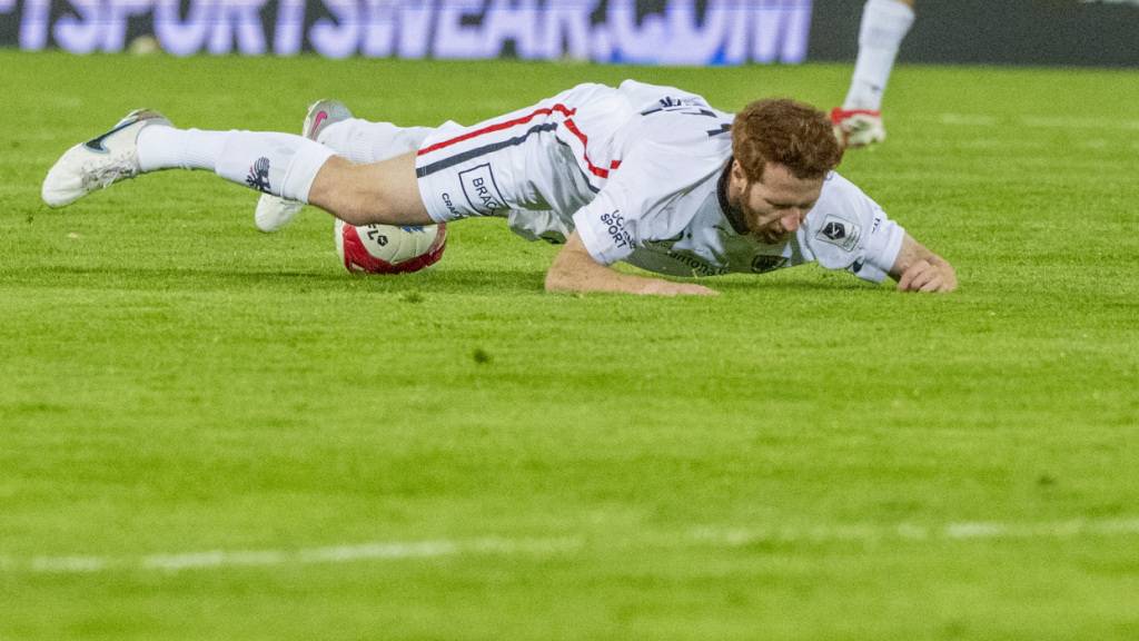 Serge Müller schoss den FC Aarau mit 2:0 in Führung, zum Sieg reichte es am Ende nicht
