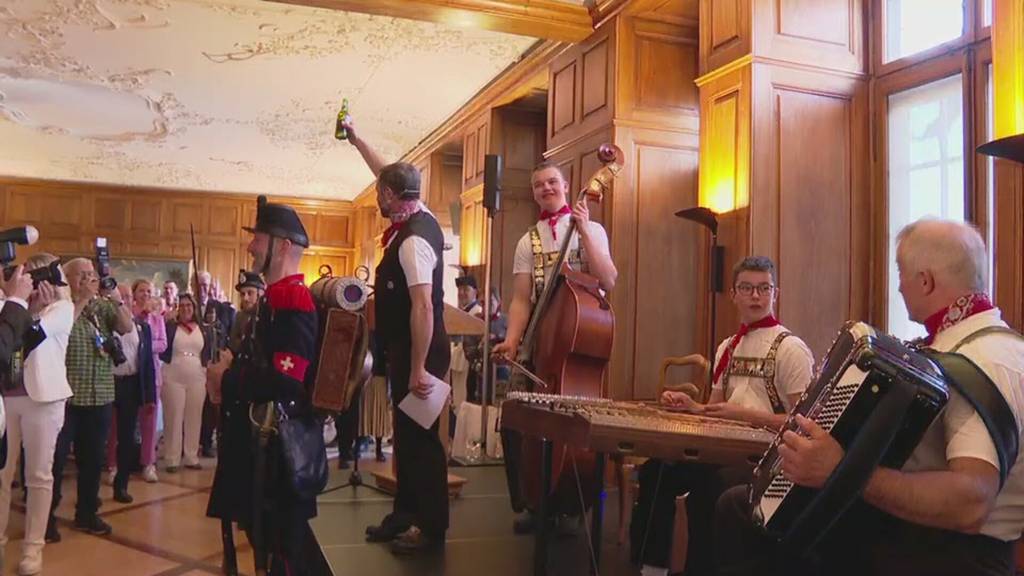 Ländlermusik am Sechseläuten: «Tüüfner Gruess» bringt Appenzeller Flair nach Zürich