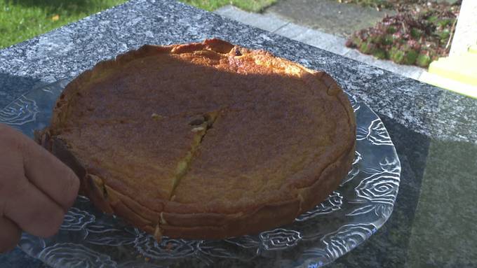 St.Galler überrascht Toggenburg: Schlorzifladen-Krone geht in die Stadt