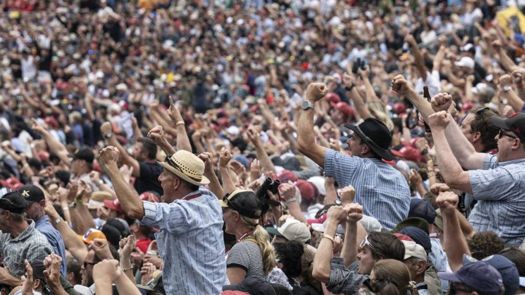 Die Schwingerwelt hat Durst - beim ESAF in Mollis ist es vor allem wegen betrunkenen Fans zu Polizeieinsätzen gekommen.
