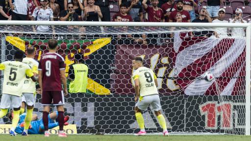 Knapper Sieg des FCB zum Super League-Auftakt