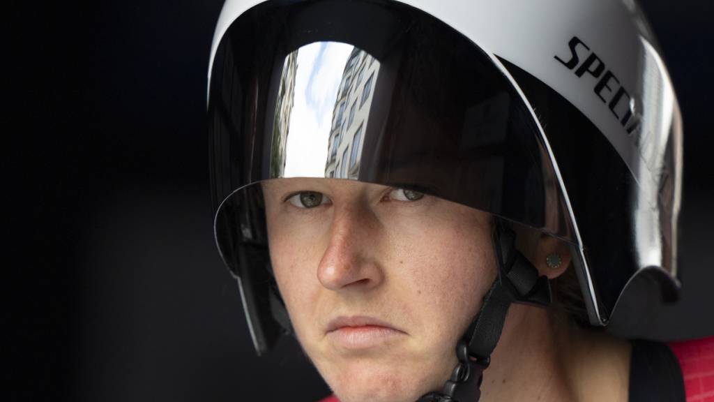 Flurina Rigling gewinnt beim WM-Auftakt in Rio de Janeiro die Silbermedaille im Kilometer-Zeitfahren