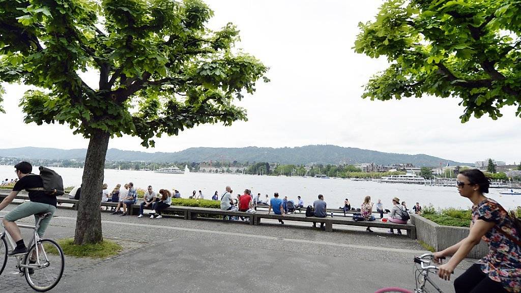 In Zürich lässt es sich gut leben: Expats schätzen die Lebensqualität in Zürich weltweit als die zweithöchste ein.