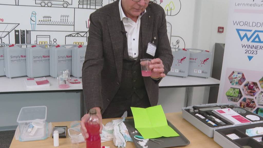 Neuer Experimentierkoffer an Berner Schulen