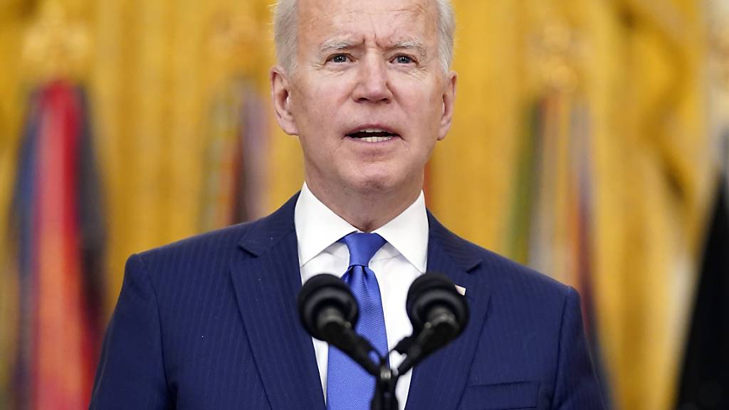 US-Präsident Joe Biden spricht während einer Veranstaltung zum Internationalen Frauentag im East Room des Weißen Hauses. Foto: Patrick Semansky/AP/dpa