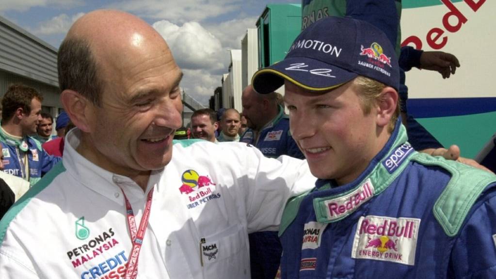 Patron Peter Sauber hatte Räikkönen «aus dem Bauch heraus» verpflichtet, obwohl dieser zuvor erst 14 Rennen in der Renault-Serie bestritten hatte und nur dank einer Spezialbewilligung die Superlizenz erhielt.