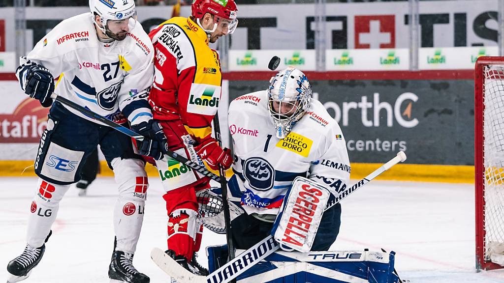 An Ambris Goalie Benjamin Conz gibt es in Biel fast kein Vorbeikommen