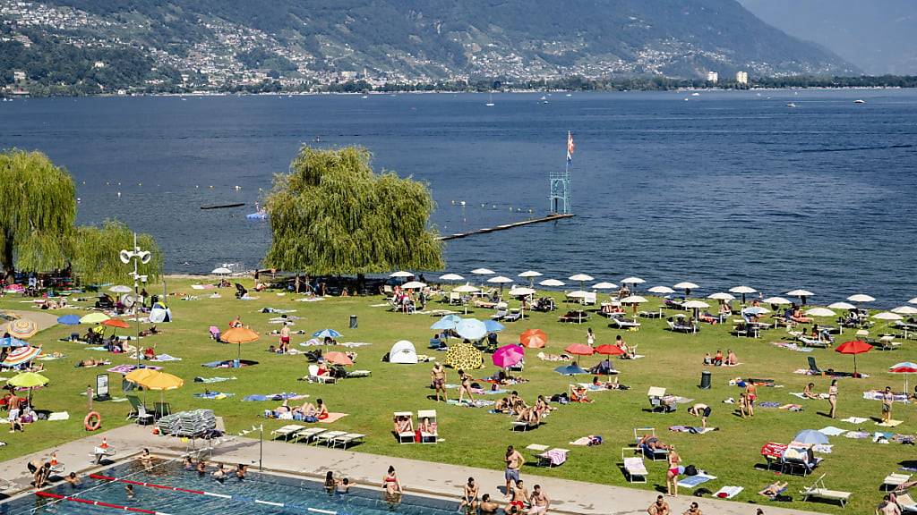 Der regenreiche Sommer machte vielen Freibädern in der Schweiz einen Strich durch die Rechnung.