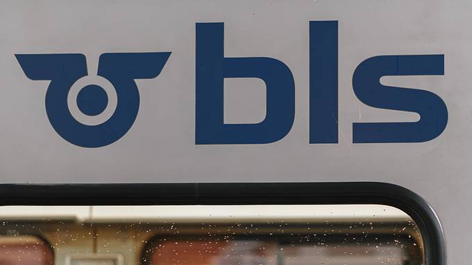 Berner Kantonsregierung akzeptiert bargeldlose BLS-Automaten