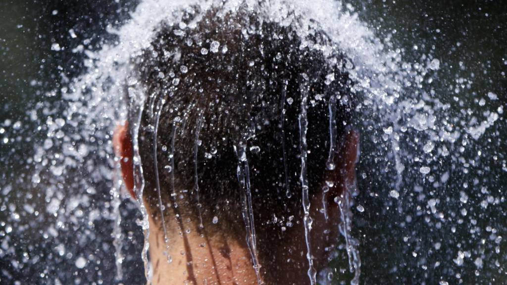 Zürcher Gemeinden rufen zum Wassersparen auf