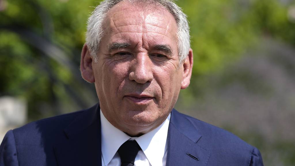 Frankreichs Premier: Neue Regierung wird nicht gestürzt
