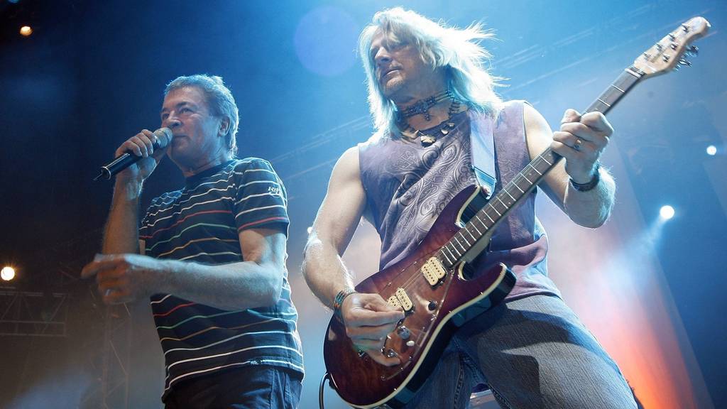 Singer Ian Gillan, left, and guitarist Steve Morse of British rock group Deep Purple, perform on stage, during a concert at the Hallenstadion in Zurich, Switzerland