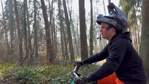 «Lasse mich nicht einschränken» – 19-Jähriger fährt mit Gehirnturmor Mountainbike