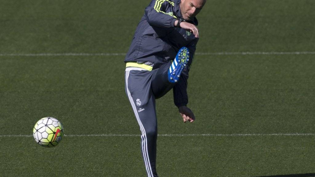 Zinédine Zidane erlebt im «el clasico» seine Premiere als Cheftrainer von Real Madrid