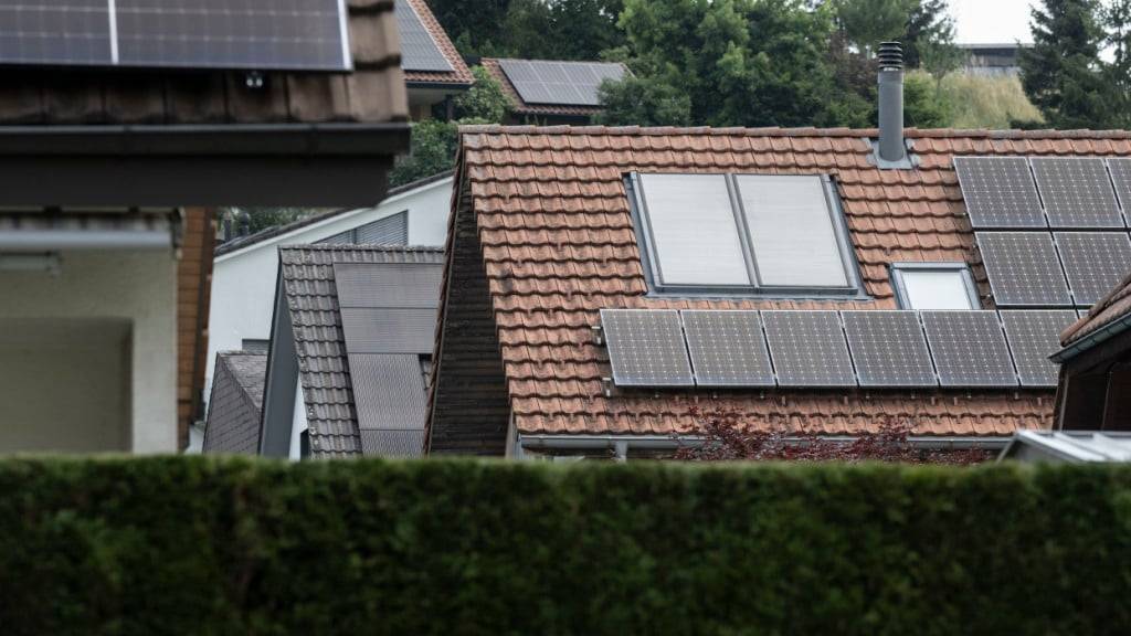 In mehr als der Hälfte der Einfamilienhäuser in der Schweiz wohnen nur ein bis zwei Personen. (Symbolbild)