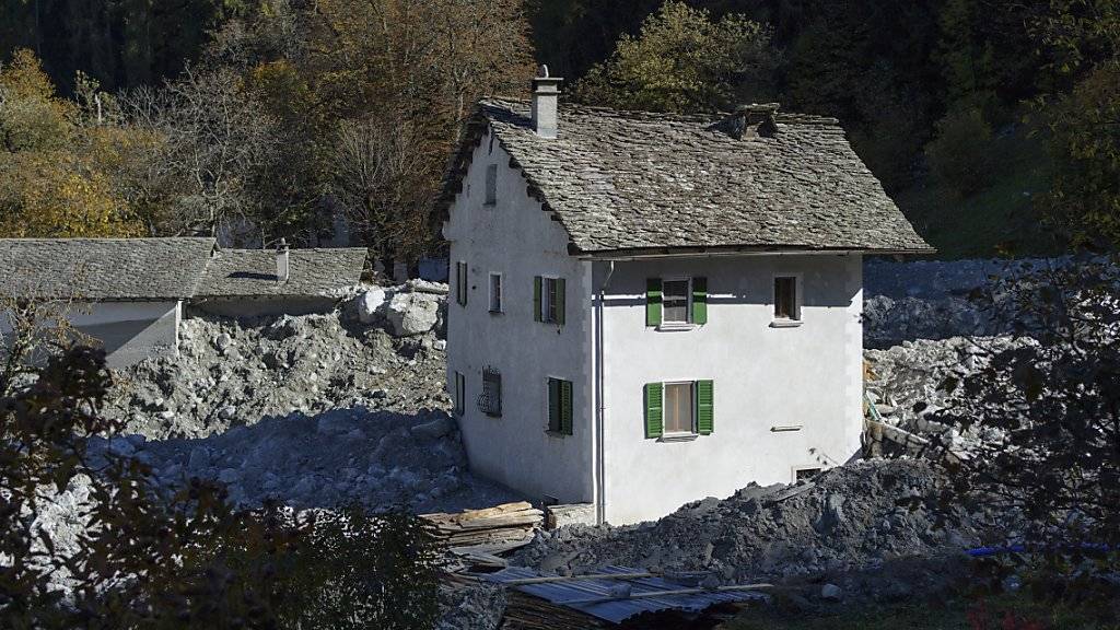 Im Bergell geht es voran: Die Häuser von Spino und Sottoponte sind vom Schutt freigeräumt und repariert worden. Die Einwohner können zurückkehren. (Archivbild)