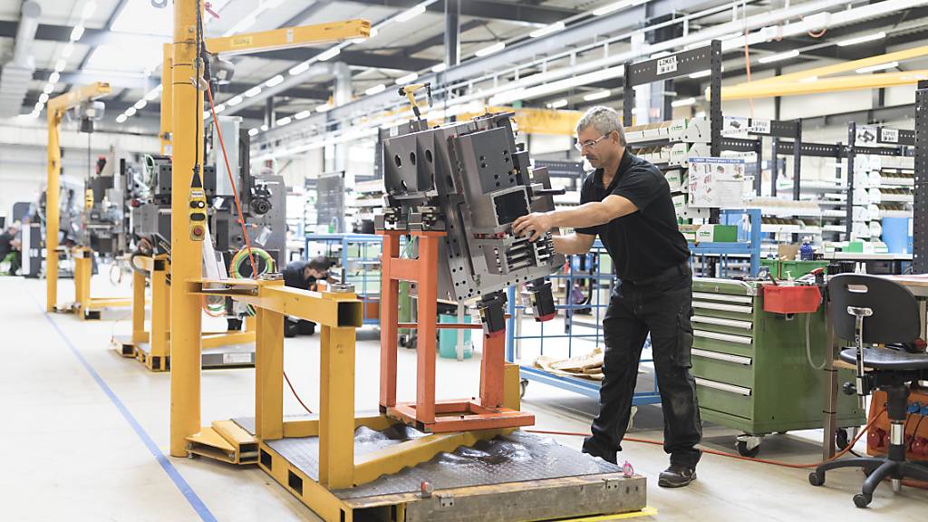 Blick in die Produktionshalle von StarragTornos in Moutier BE. (Archivbild)