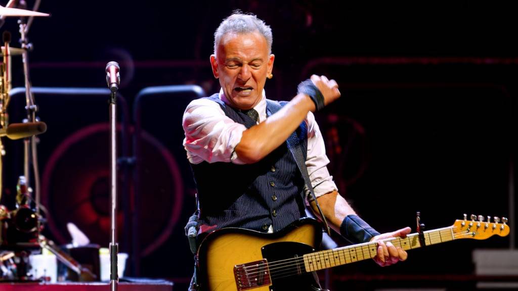 dpatopbilder - Bruce Springsteen und die E Street Band spielen in der Co-op Live Arena in Manchester. Foto: Andy Von Pip/ZUMA Press Wire/dpa