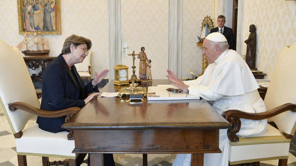 Viola Amherd wurde am Samstagmorgen von Papst Franziskus empfangen.