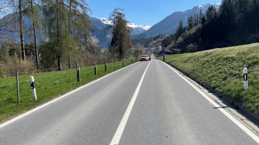In der Nähe der Justizvollzugsanstalt Tignez eskalierte ein Streit zwischen einem SUV-Fahrer und einem Velofahrer.
