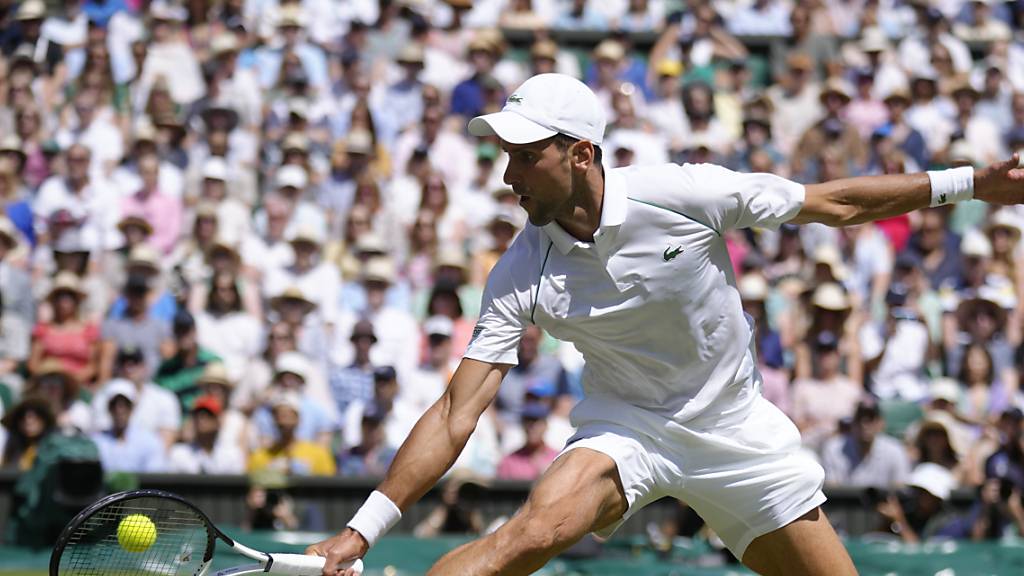 In Wimbledon seit nunmehr fünf Jahren ungeschlagen: Novak Djokovic holte sich gegen Nick Kyrgios seinen siebten Wimbledon-Titel